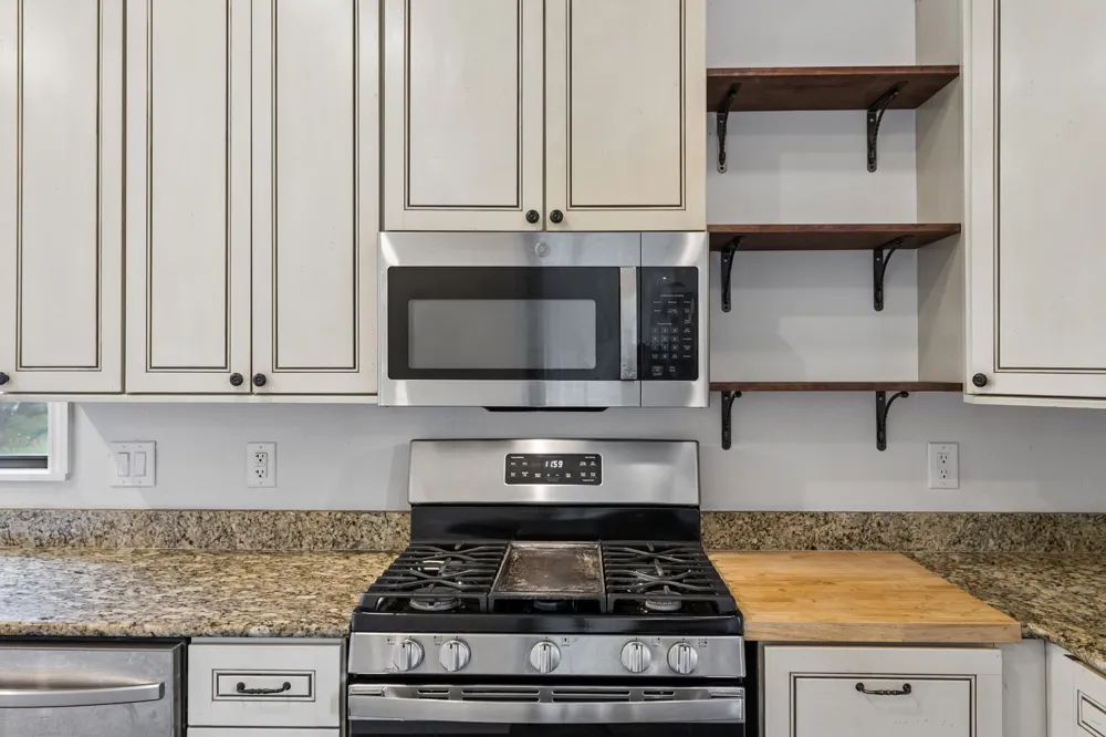 364 Ponderosa Loop Paige, TX 78659