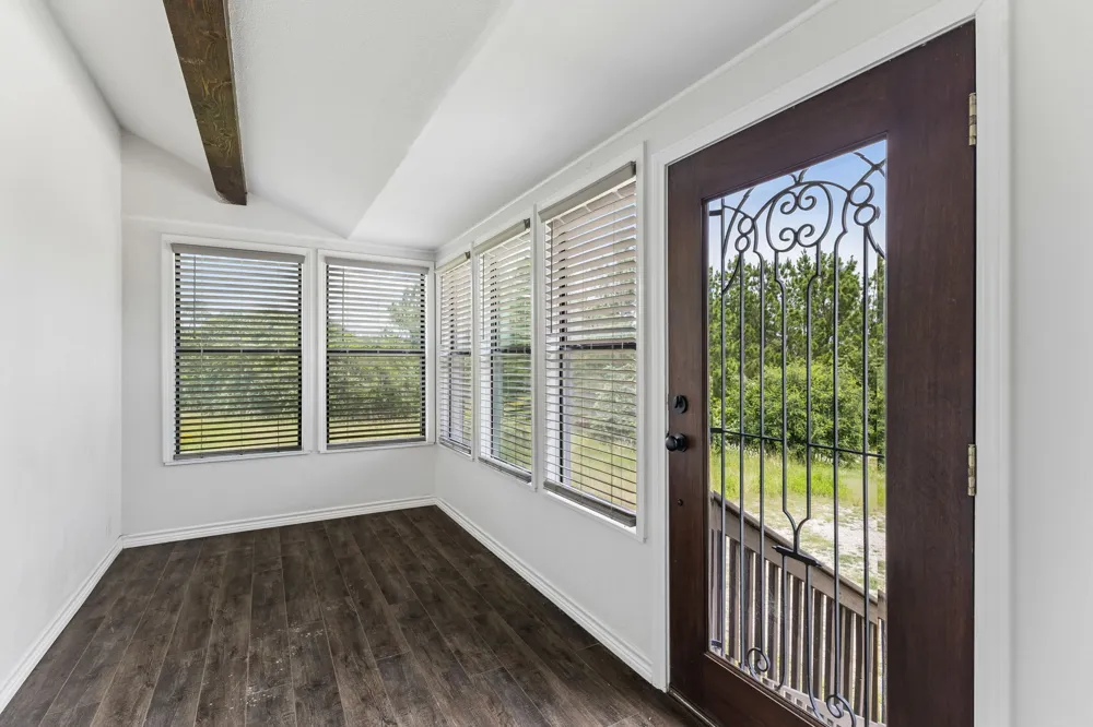 364 Ponderosa Loop Paige, TX 78659
