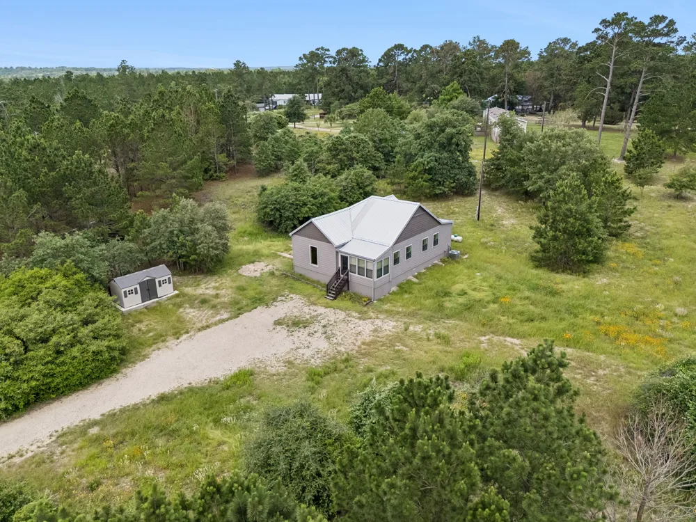364 Ponderosa Loop Paige, TX 78659