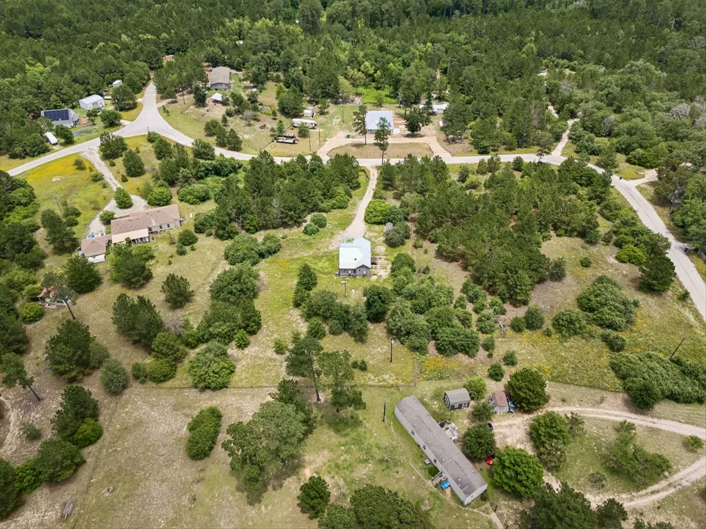 364 Ponderosa Loop Paige, TX 78659