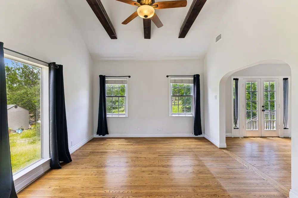 364 Ponderosa Loop Paige, TX 78659