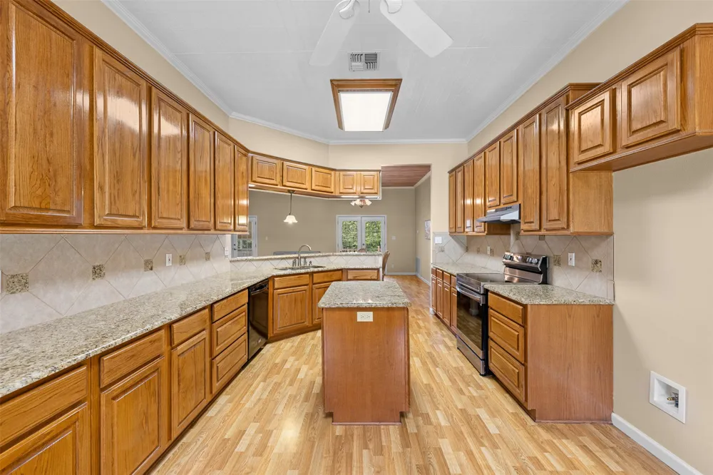 730 Panorama Road La Grange, TX 78945