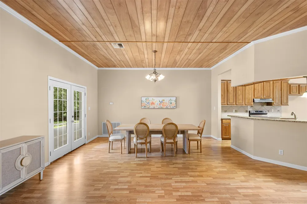 730 Panorama Road La Grange, TX 78945
