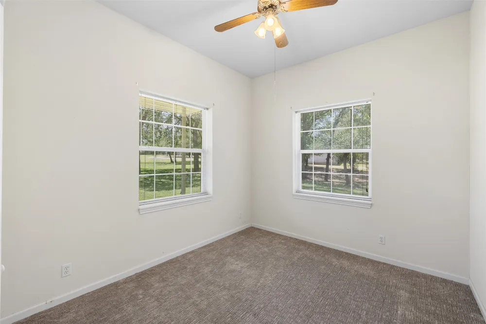 730 Panorama Road La Grange, TX 78945