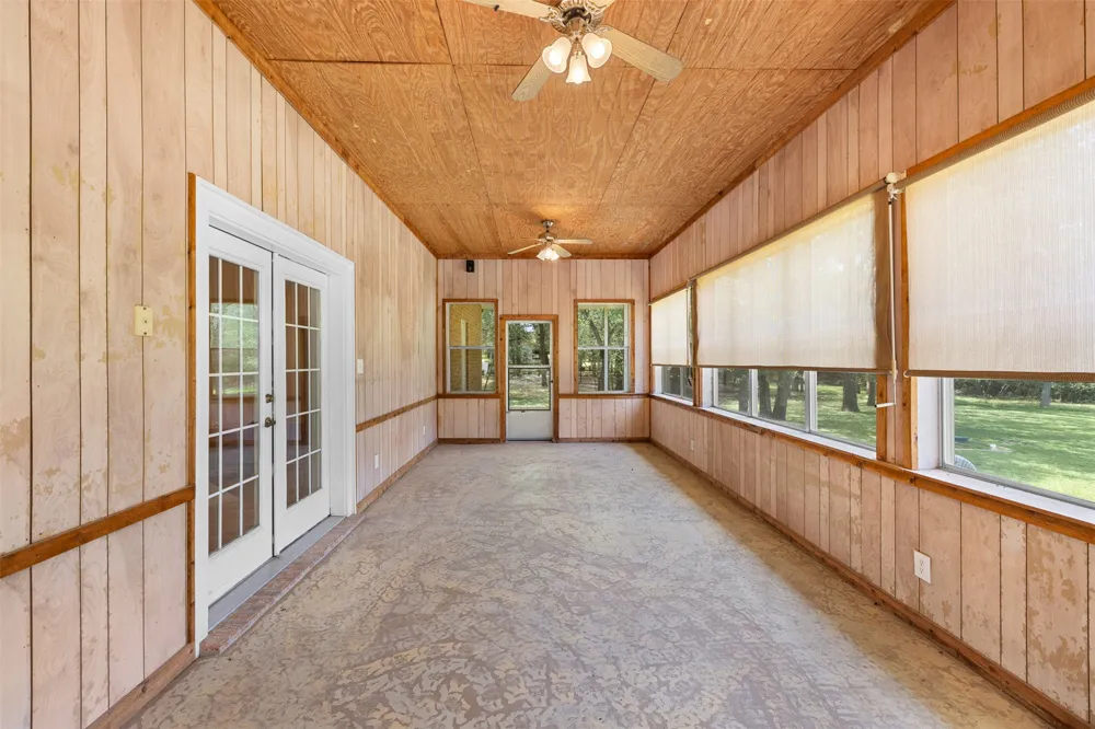 730 Panorama Road La Grange, TX 78945