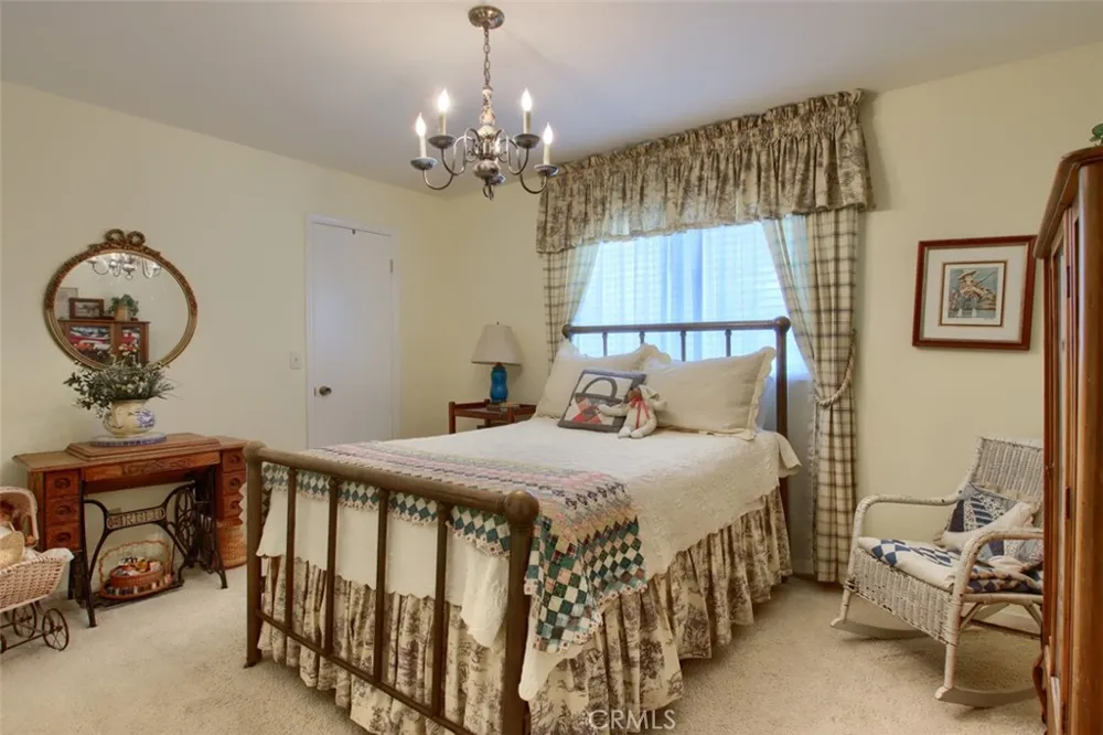 39406 John West Road Oakhurst, CA 93644