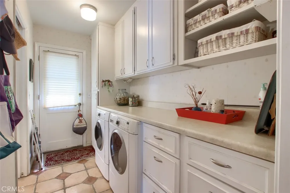39406 John West Road Oakhurst, CA 93644