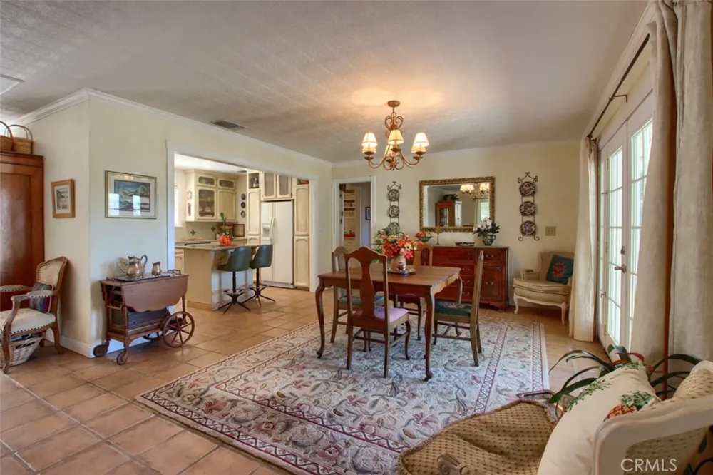 39406 John West Road Oakhurst, CA 93644