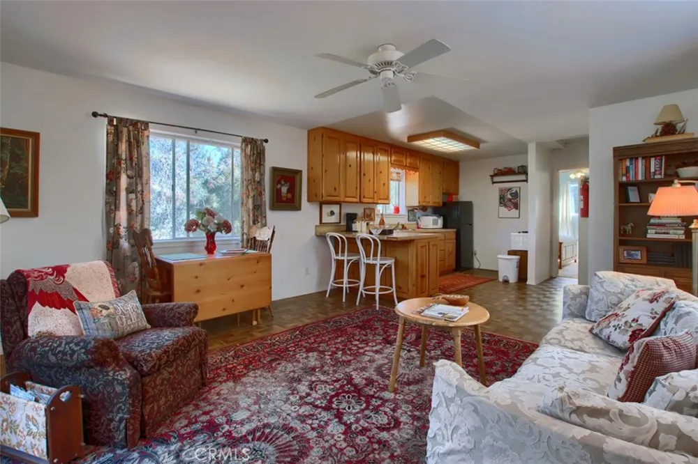 39406 John West Road Oakhurst, CA 93644