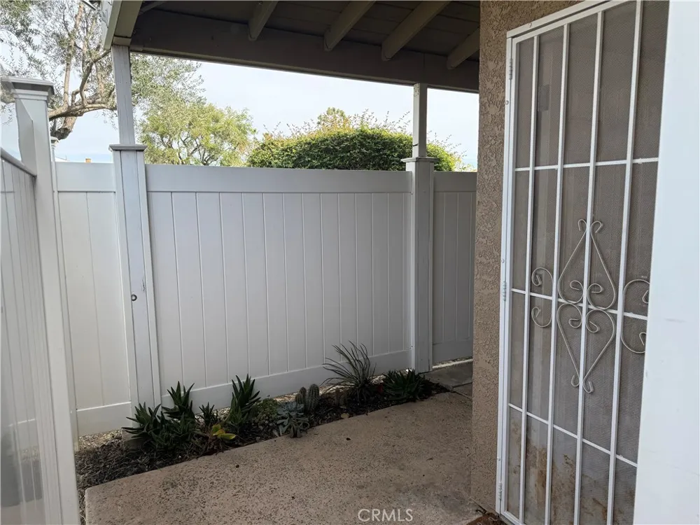 44580 La Paz Temecula, CA 92592