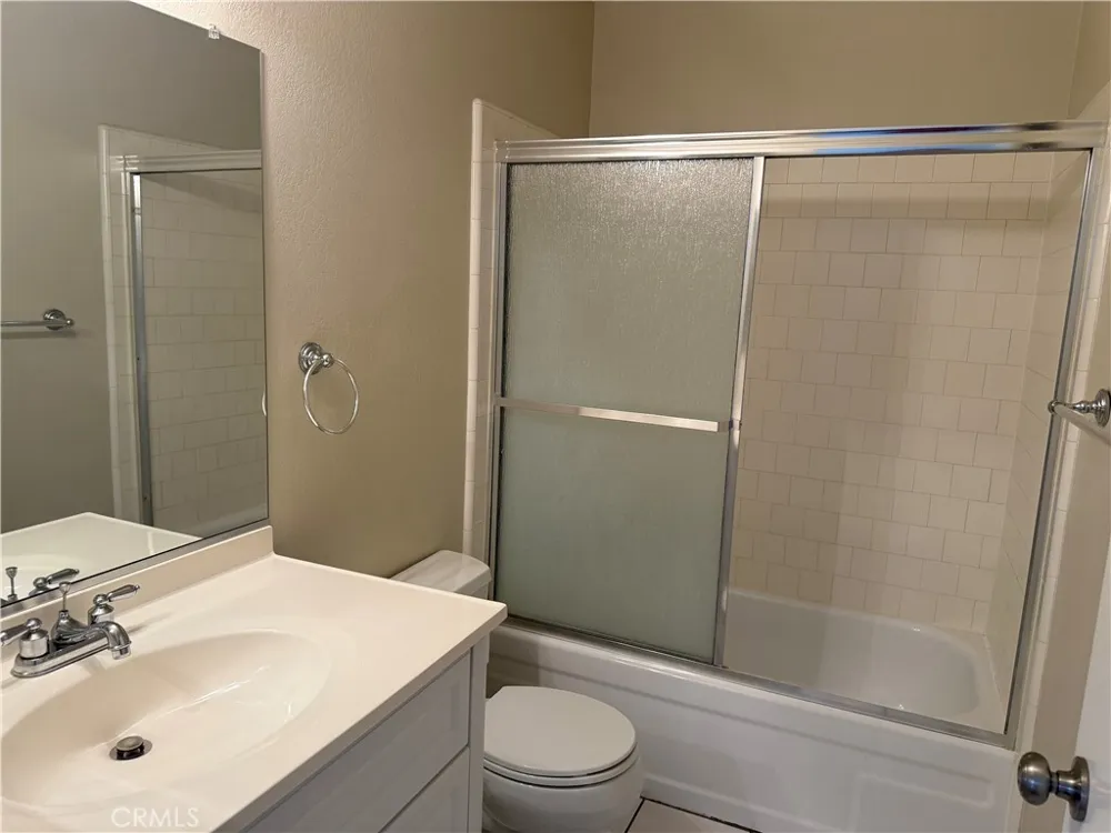44580 La Paz Temecula, CA 92592