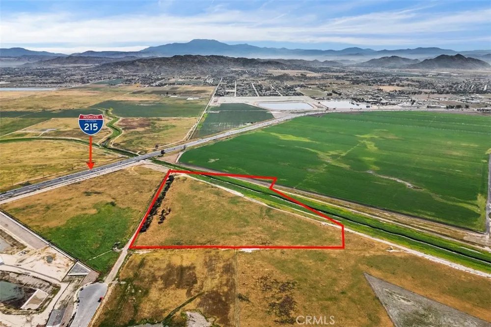 E. ELLIS AVENUE Perris, CA 92570