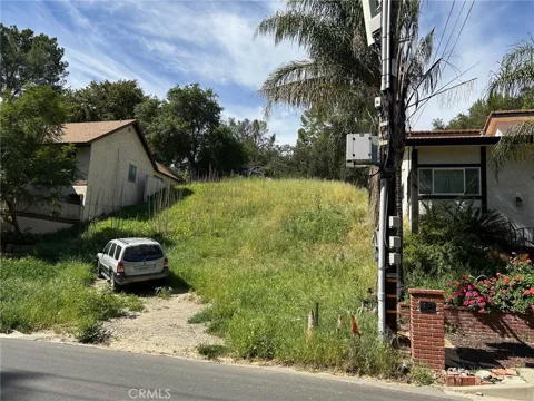 4339 Canoga Avenue