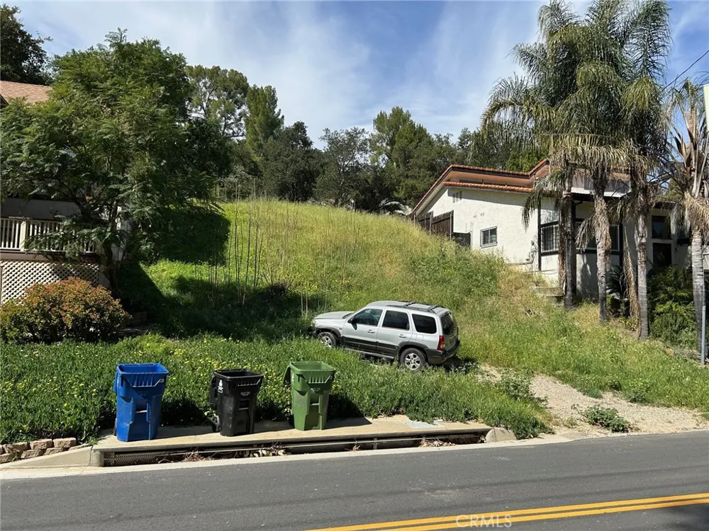 4339 Canoga Avenue Woodland Hills, CA 91364