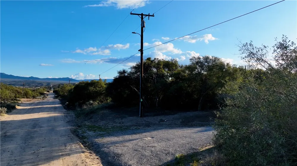 38295 Indian Road Anza, CA 92539