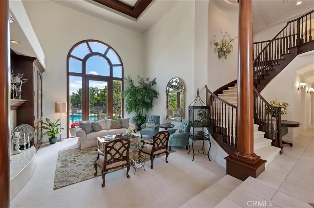 3043 Garretson Avenue Corona, CA 92881