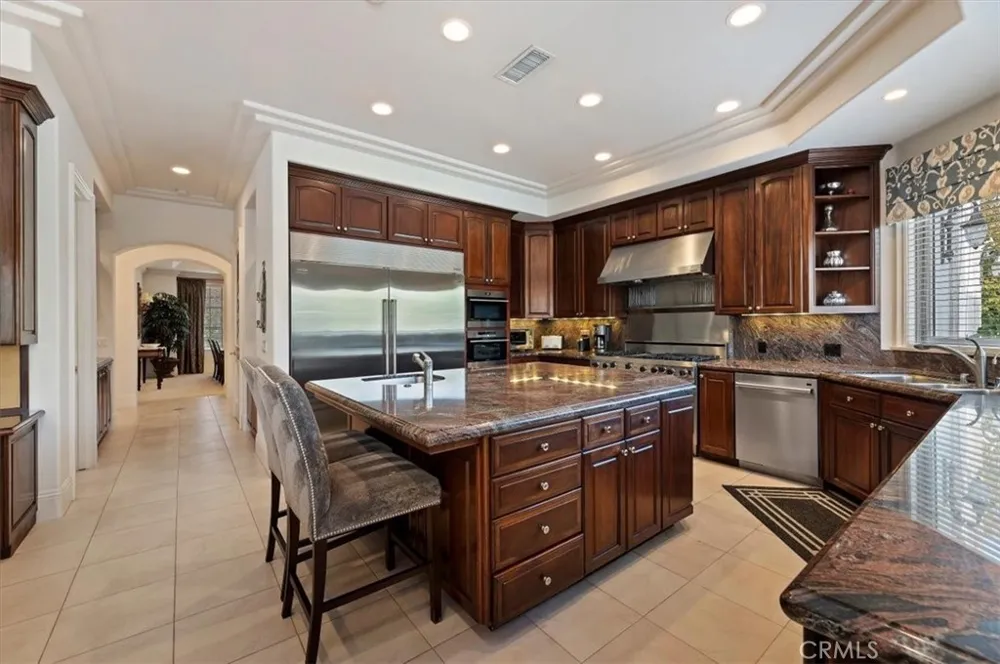 3043 Garretson Avenue Corona, CA 92881