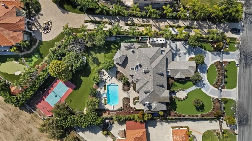 3043 Garretson Avenue Corona, CA 92881