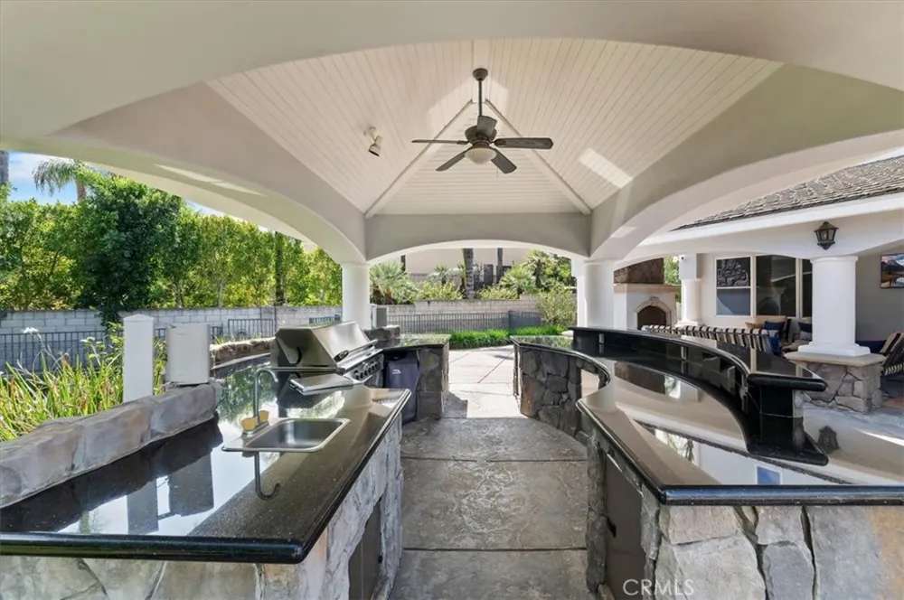 3043 Garretson Avenue Corona, CA 92881