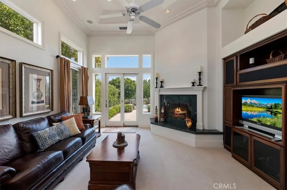 3043 Garretson Avenue Corona, CA 92881
