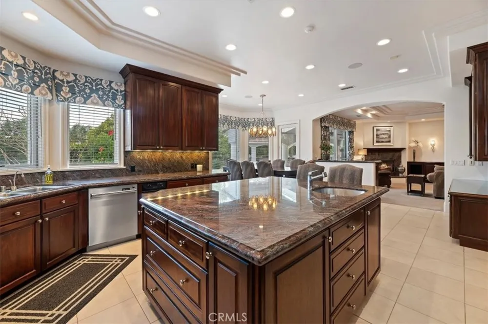 3043 Garretson Avenue Corona, CA 92881