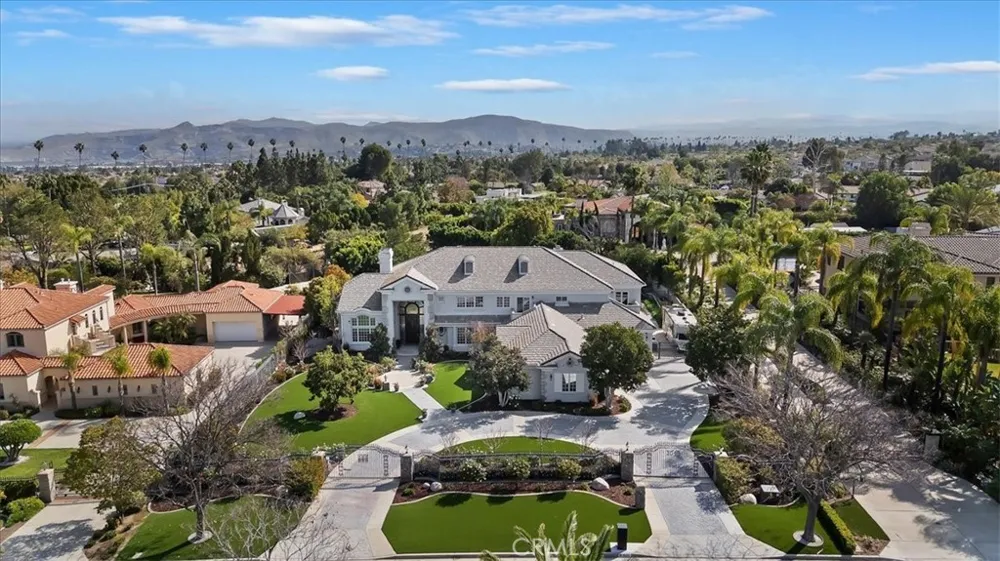 3043 Garretson Avenue Corona, CA 92881