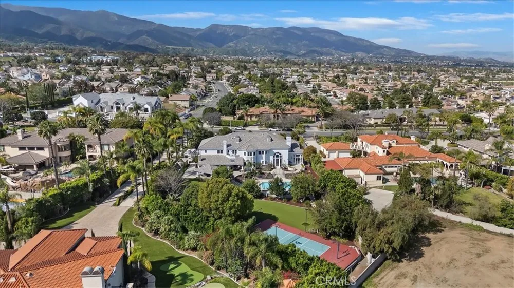 3043 Garretson Avenue Corona, CA 92881