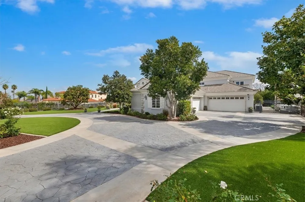 3043 Garretson Avenue Corona, CA 92881