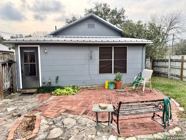 304 Tyler Street Beeville, TX 78102