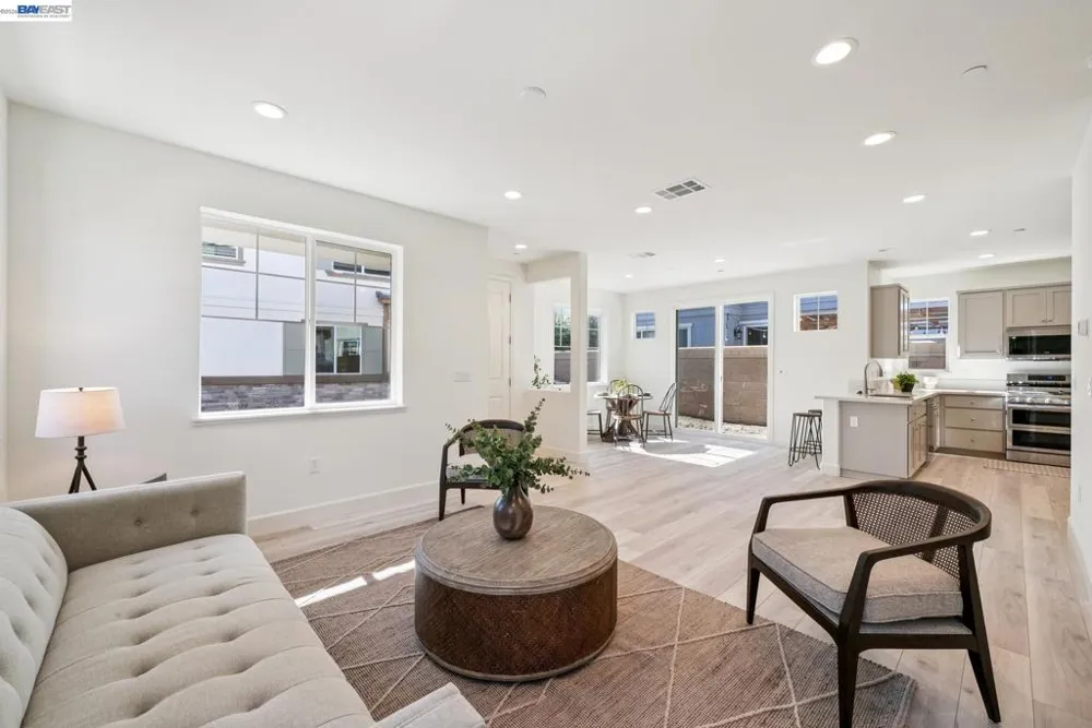 222 Mindy Way Pittsburg, CA 94565