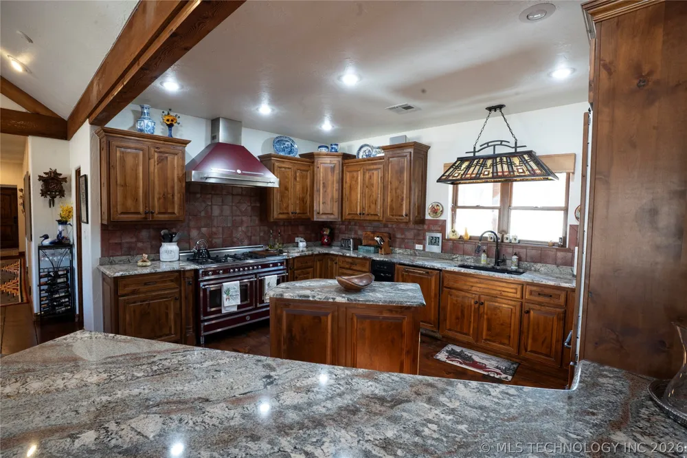 3512 E 440 ROAD Eucha, OK 74342