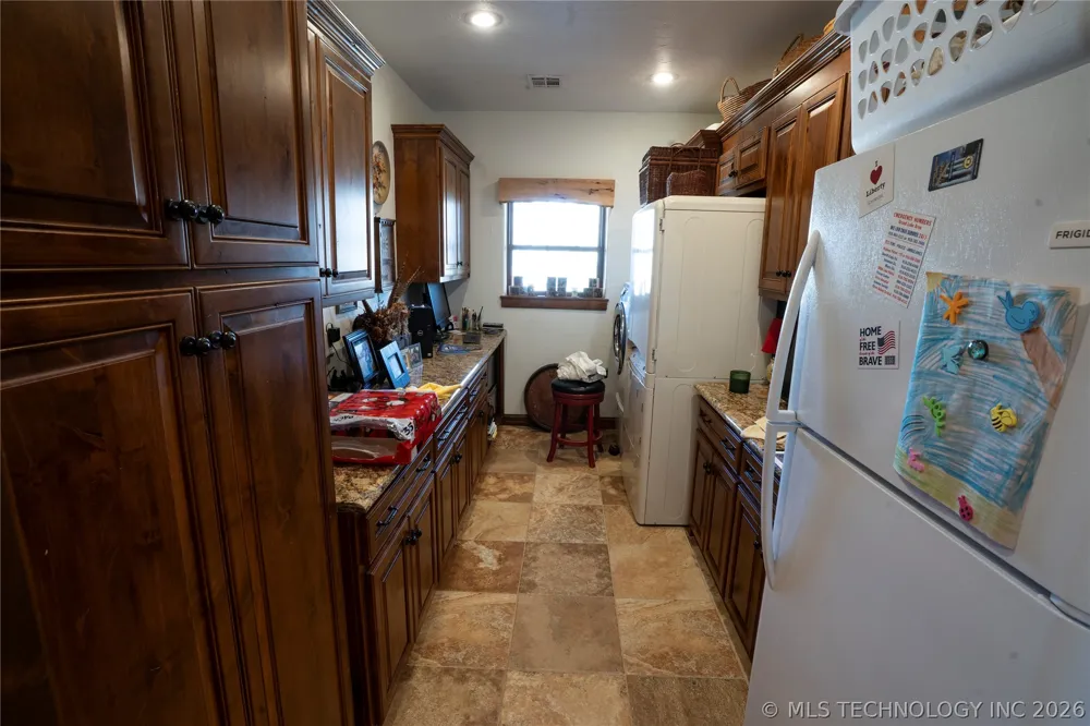 3512 E 440 ROAD Eucha, OK 74342