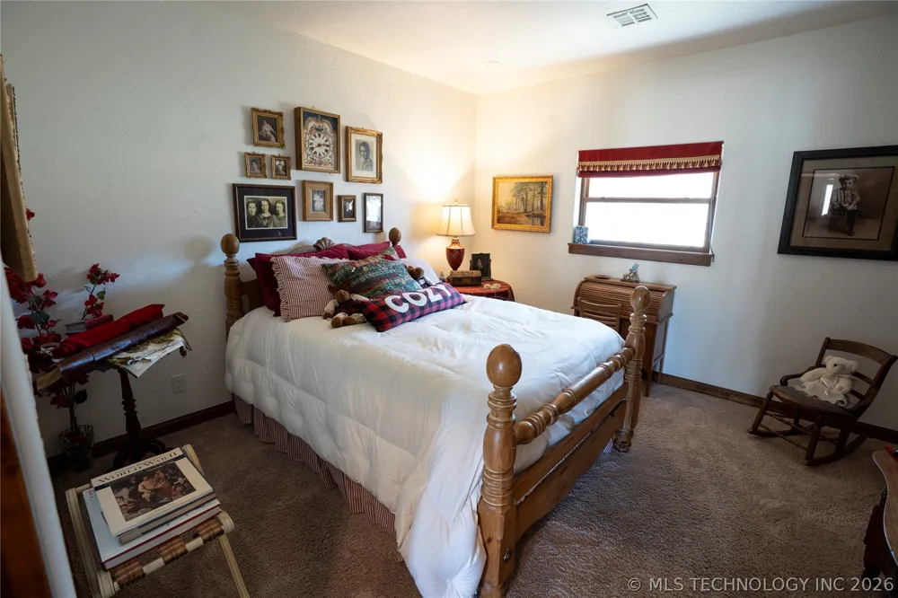 3512 E 440 ROAD Eucha, OK 74342