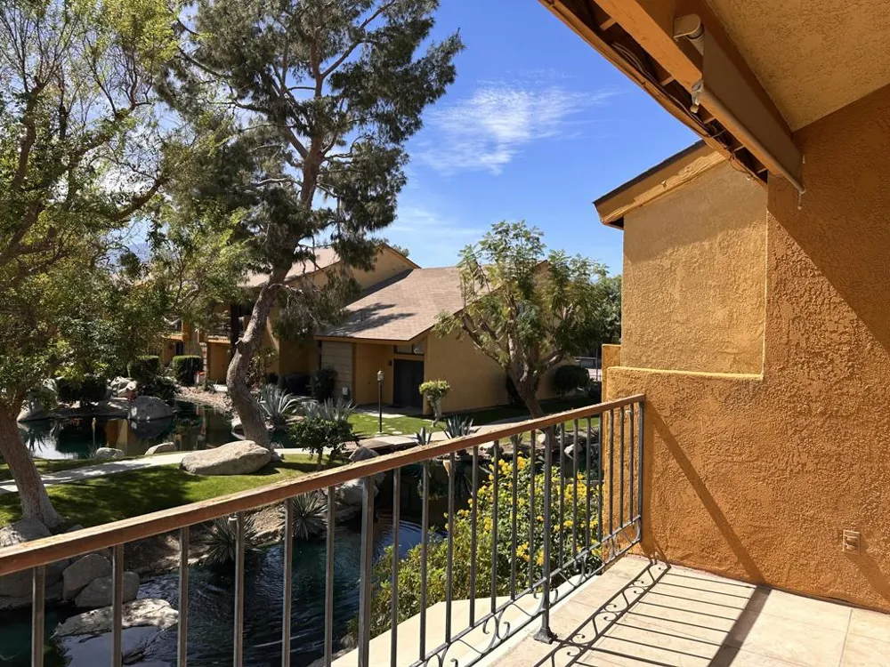 48255 Monroe Street #5 Indio, CA 92201