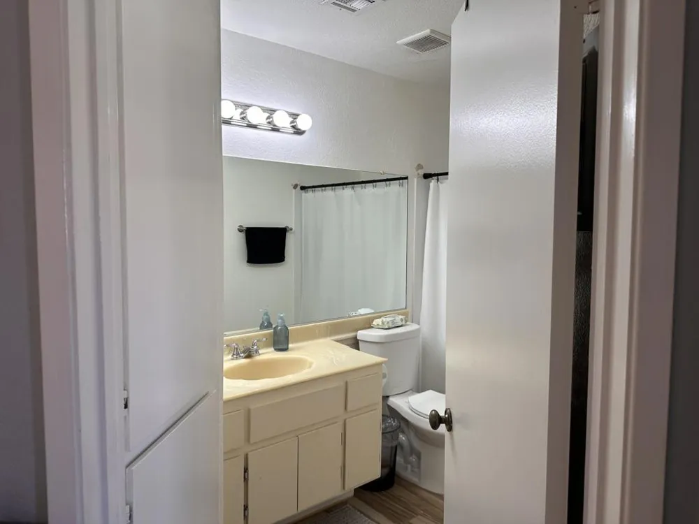 48255 Monroe Street #5 Indio, CA 92201