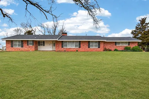 701 Winding Way