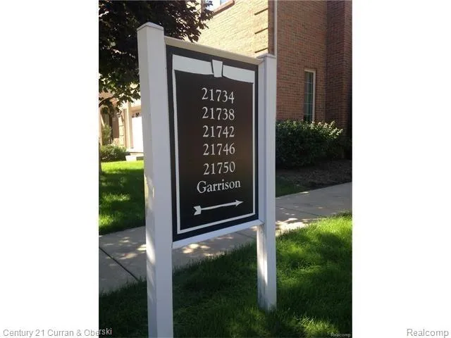 21746 Garrison Street Dearborn City, MI 48124