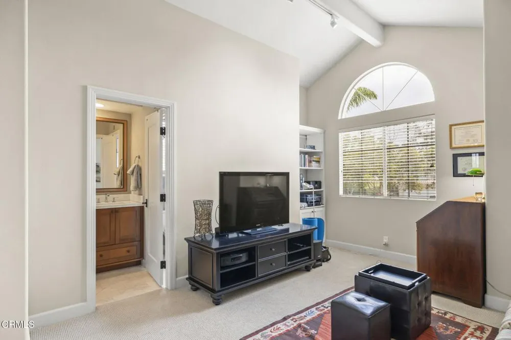 2113 Doral Court Oxnard, CA 93036
