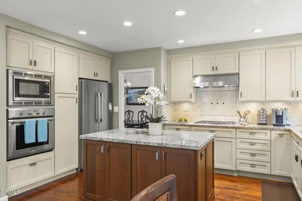 2113 Doral Court Oxnard, CA 93036