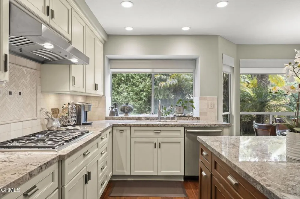 2113 Doral Court Oxnard, CA 93036