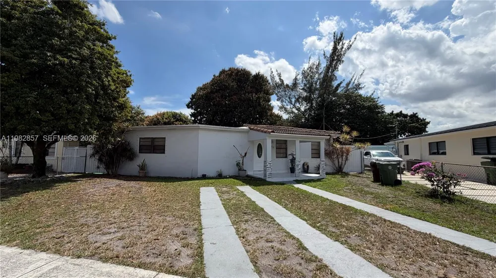 250 E 60th St Hialeah, FL 33013