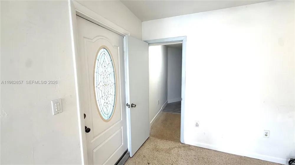 250 E 60th St Hialeah, FL 33013