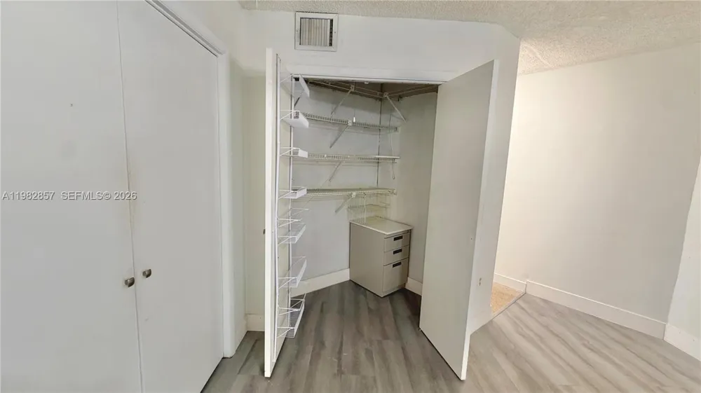 250 E 60th St Hialeah, FL 33013