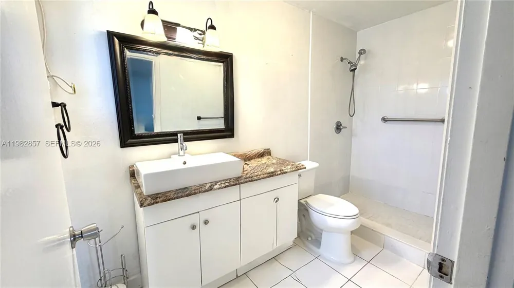 250 E 60th St Hialeah, FL 33013