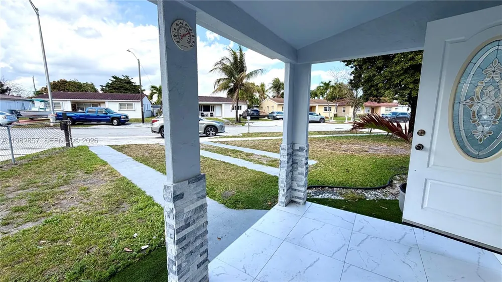 250 E 60th St Hialeah, FL 33013