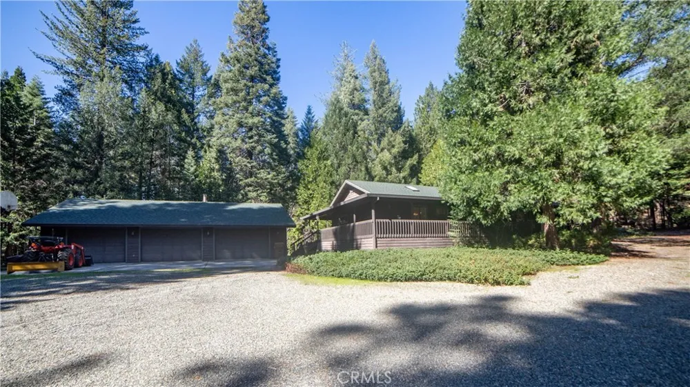 6735 Lakefront Dr Magalia, CA 95954