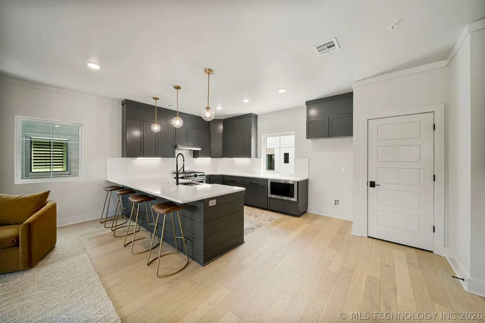 3777 S Riverside Drive #3777 Tulsa, OK 74105