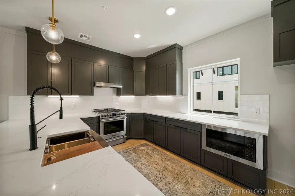 3777 S Riverside Drive #3777 Tulsa, OK 74105
