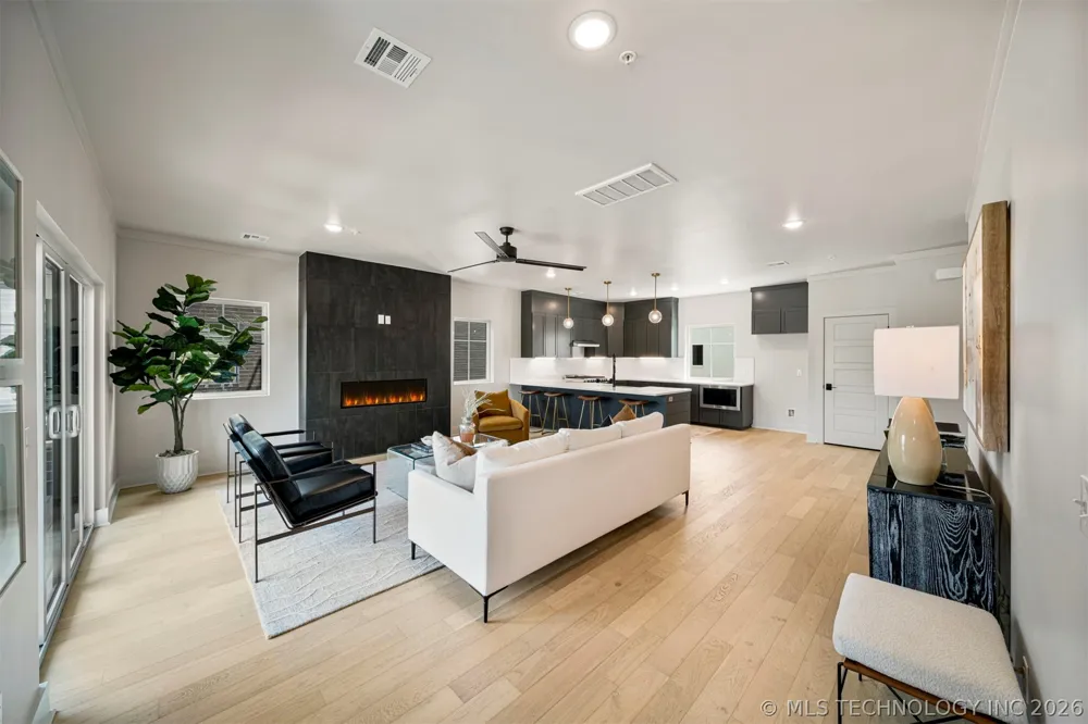 3777 S Riverside Drive #3777 Tulsa, OK 74105