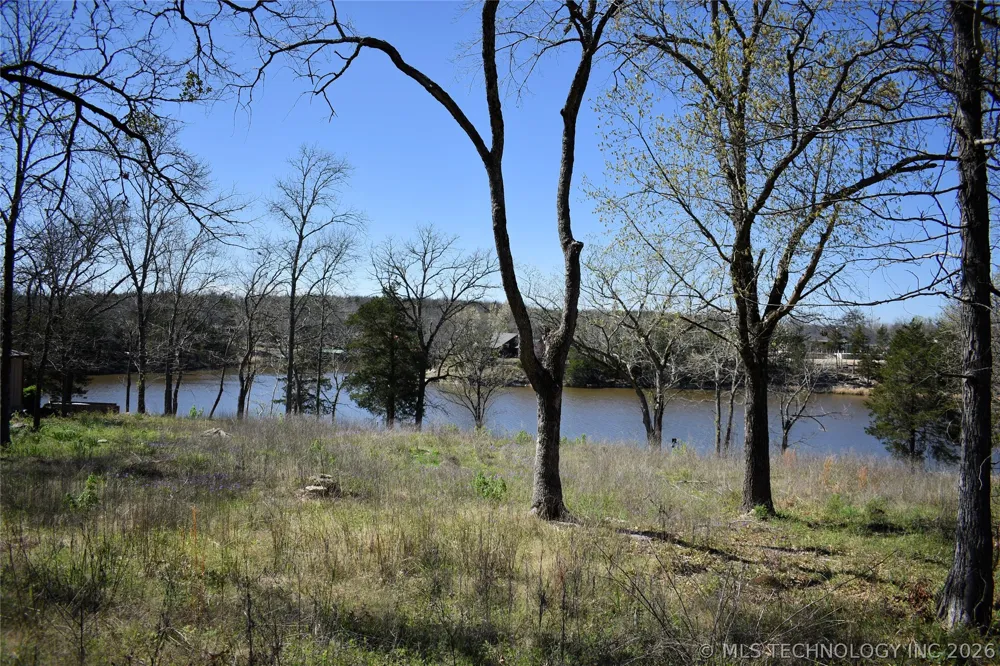 4 Holiday Acres Drive Fort Towson, OK 74735